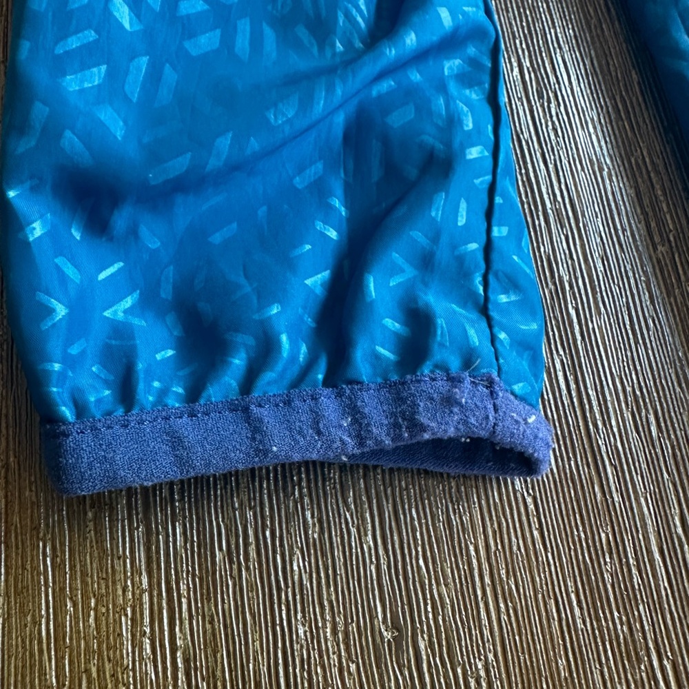 3/27$ Kids Thin Blue Raincoat size 5-6 years - Picture 2 of 8